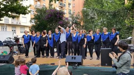 esibizione finale di balli di gruppo